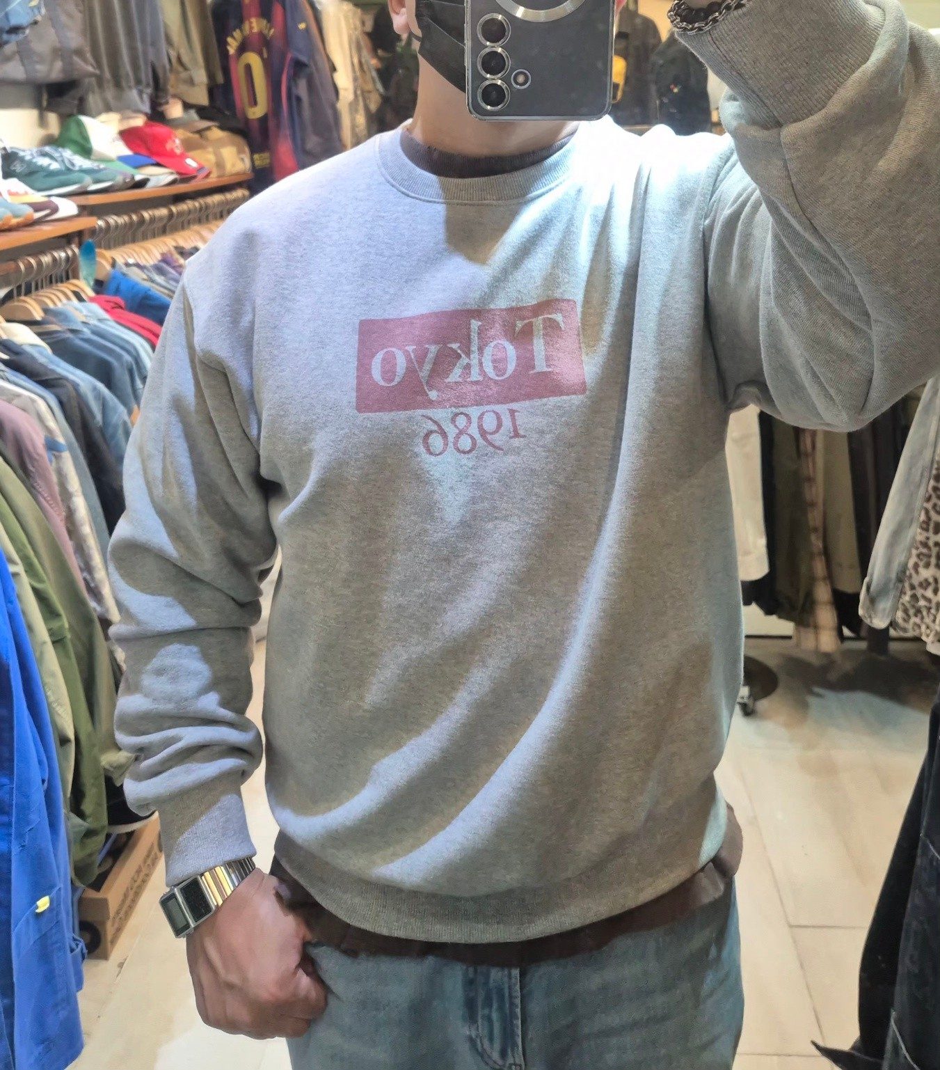Tokyo 크롭맨투맨 3