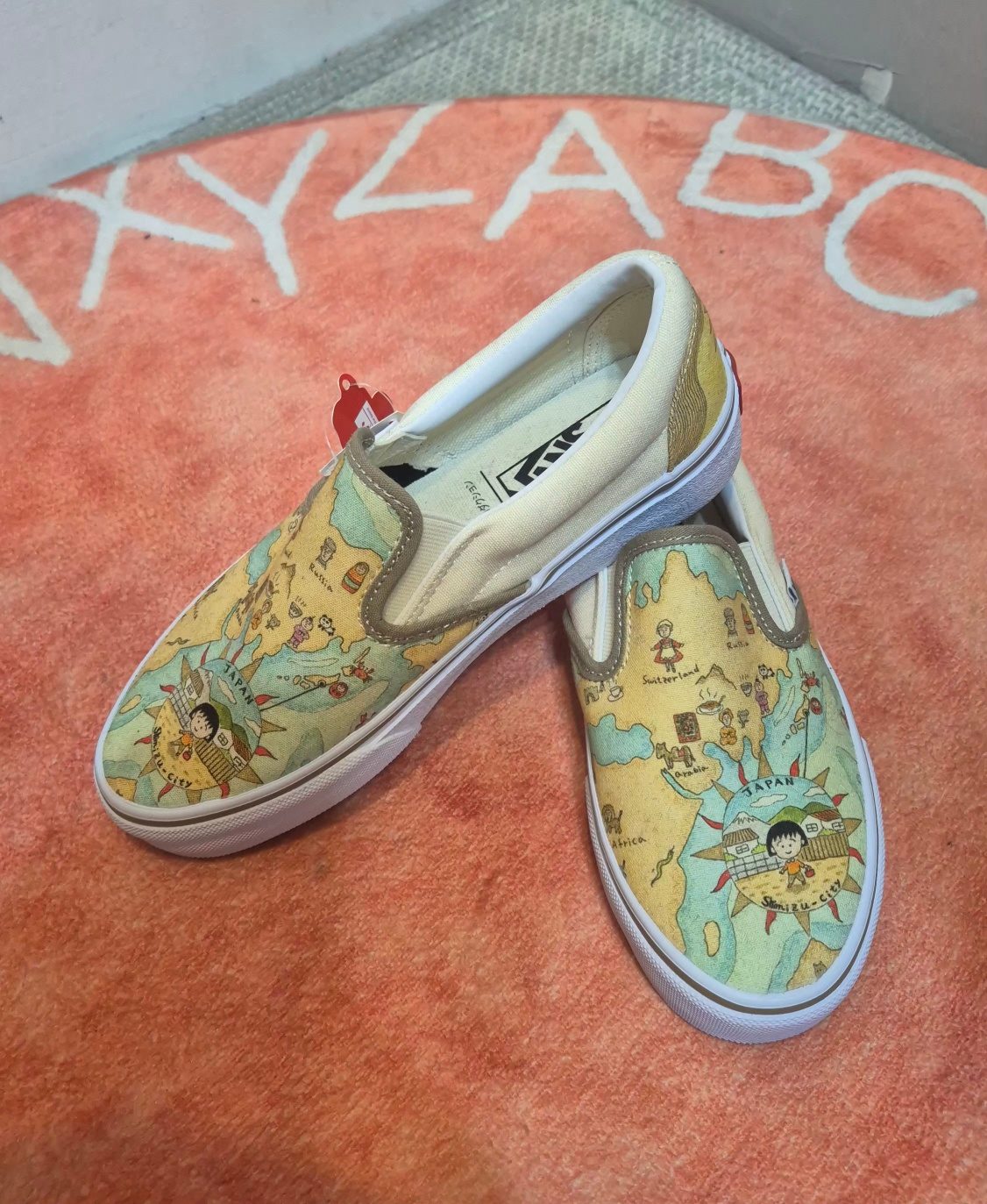 Vans x MOMOKO SAKURA 월드맵 슬립온 (일본 한정)